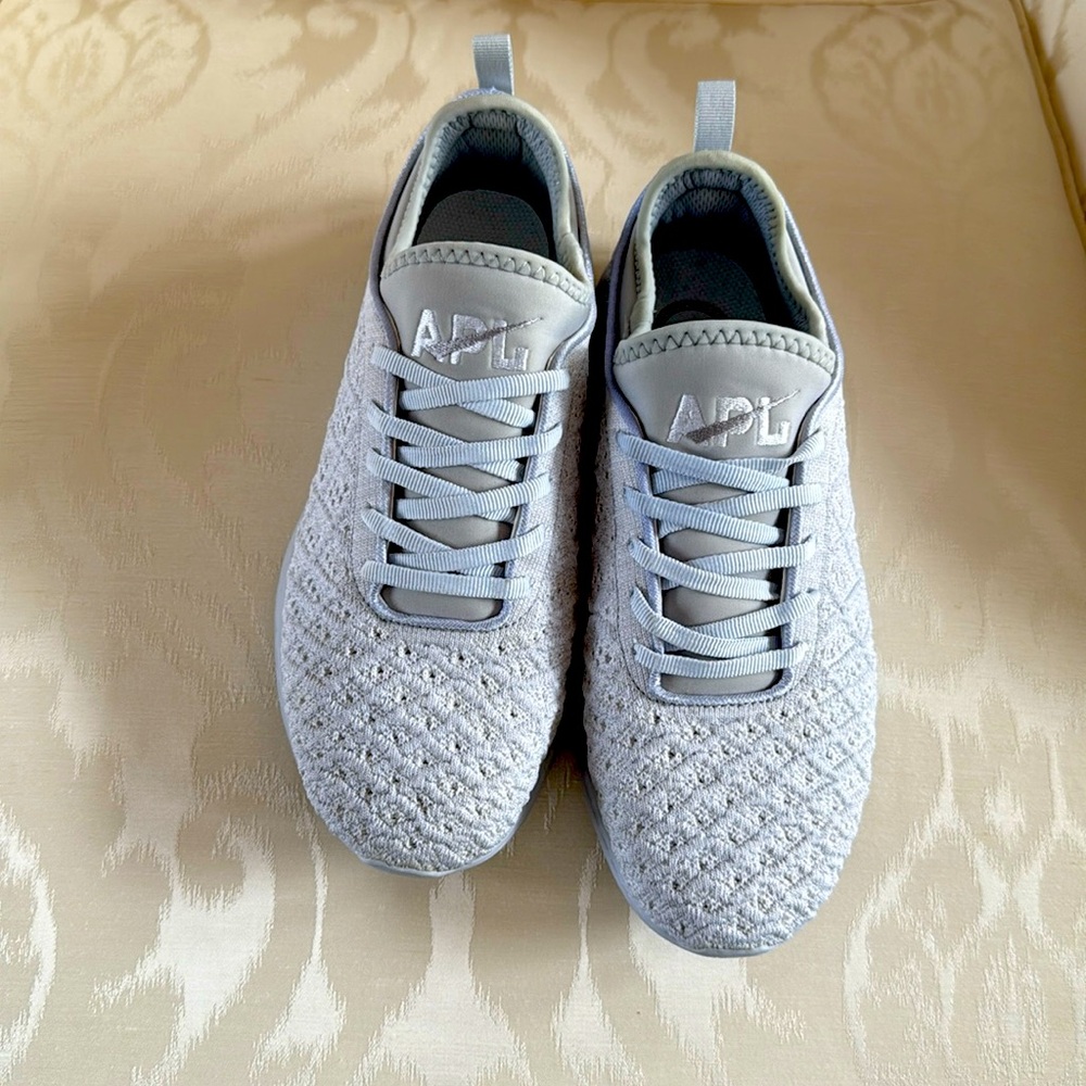 APL Techloom Phantom Gray Lace Up Sneakers Athletic Womens 7.5